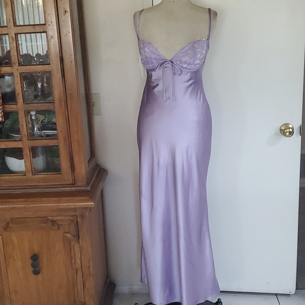 Princess Polly Fayden Bias Cut Lilac Maxi Dress Silky Size 6 - Picture 9 of 14